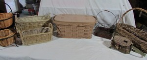 lot 122 image: HOME DECOR