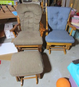 lot 141 image: GLIDE ROCKERS LOT