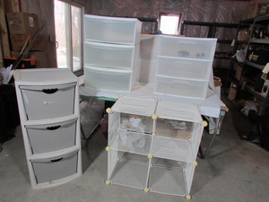 lot 158 image: PLASTIC BINS LOT