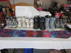lot 173 image: SNOWBOARDING LOT
