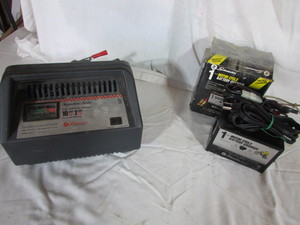 lot 175 image: BATTERY CHARGER LOT