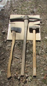 lot 209 image: AXES LOT