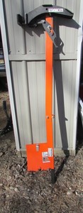 lot 220 image: EXTRACTIGATOR TREE TOOL