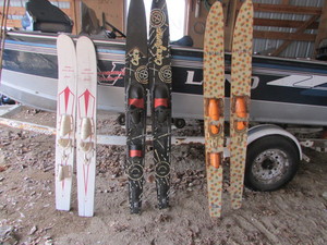 lot 245 image: WATER SKIS
