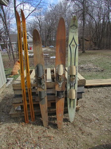 lot 248 image: WATER SKIS SLALOM SKI