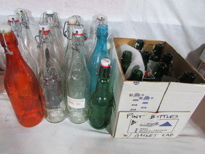 lot 126 image: BOTTLE DECOR LOT