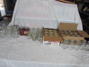 lot 129 image: CANNING JAR LOT