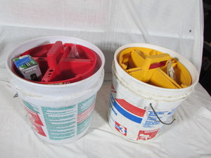 lot 136 image: ASSORTED NAILSSCREWS