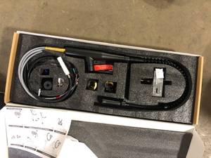 lot 2 image: Speakman Neo Single Pull down handle Faucet Customer  Returns See Pictures