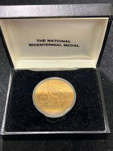 lot 87 image: THE NATIONAL BICENTENNIAL MEDAL