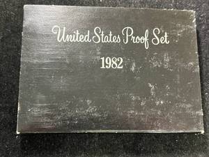 lot 93 image: 1982 US PROOF SET