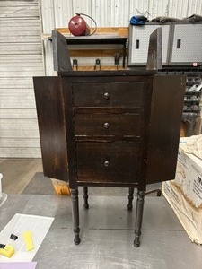lot 104 image: Vintage Sewing Cabinet
