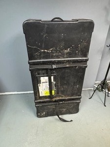 lot 33 image: Portable Transport Case 25 x 45 x 10