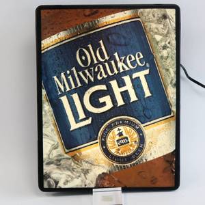 Vintage Old Milwaukee Light Beer Light Up Sign