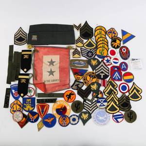 lot 33 image: US Military Patch & Beret Lot