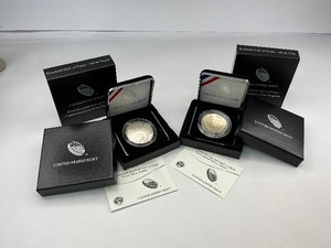 lot 8 image: 2x 2014 Baseball Hall of Fame Commemorative Silver Dollars