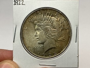 lot 16 image: 1922 Silver Peace Dollar