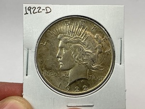 lot 19 image: 1922-D Silver Peace Dollar