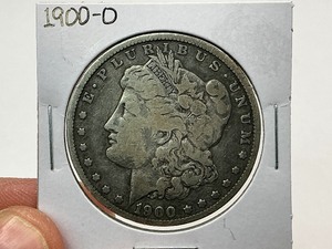 lot 92 image: 1900-O Morgan Silver Dollar