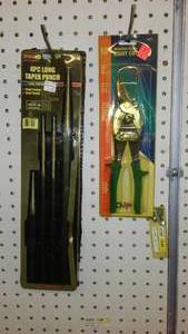 lot 46 image: Taper Punch Set, 10 in. Aviation Snip.