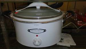 lot 118 image: Hamilton Beach 6 qt Slow Cooker.