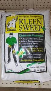 lot 292 image: Kleen Sweep 10 lb. Bag (4).