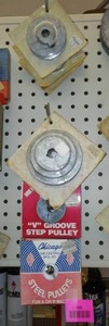 lot 408 image: Die Cast Pulleys (6)  in. Bore.