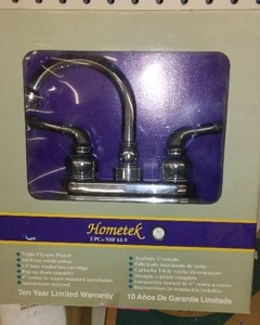 lot 487 image: Hometek Sink faucet and Toilet Seats (2).