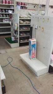 lot 628 image: Commercial Pegboard Display Shelving (2).