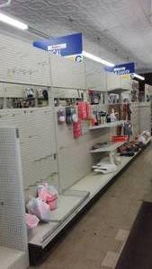 lot 652 image: Commercial Pegboard Display Shelving