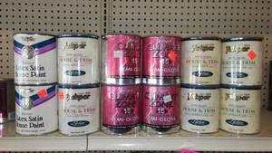 lot 667 image: Valspar 1 qt. (12) Tint Base.
