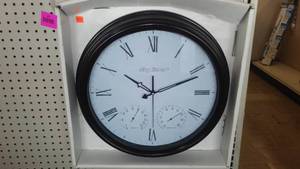 lot 679 image: Skytimer Clock, 18 x 18 in.