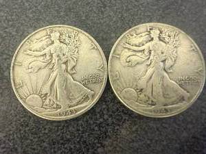 lot 19 image: 1943 Walking Liberty Half Dollars - 2