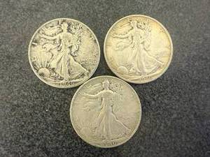 lot 28 image: 1946 Walking Liberty Half Dollars - 3