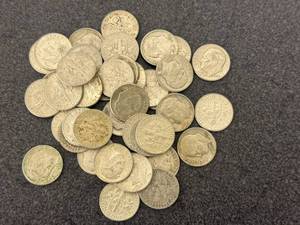 lot 64 image: 40 Silver Roosevelt Dimes