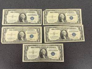 lot 73 image: 5 US Mint $1 Silver Certificates