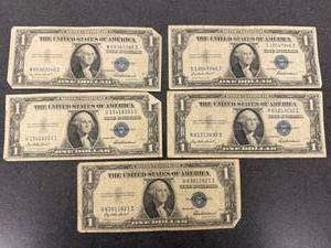 lot 74 image: 5 US Mint $1 Silver Certificates