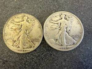 lot 87 image: 1943 Walking Liberty Half Dollars