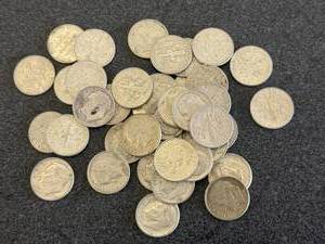 lot 93 image: 40 Roosevelt Silver Dimes