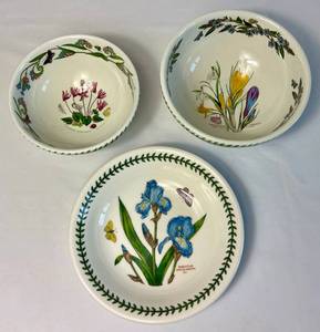 lot 60 image: Portmeirion Botanic Garden Mixing Bowls and Serving Dish