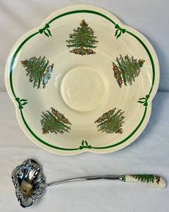 lot 78 image: Vintage Spode Christmas Tree Large Punch Bowl with Ladle