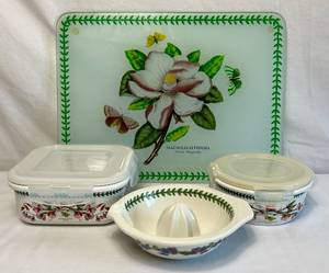 lot 66 image: Portmeirion Botanic Garden Storage Containers, Citrus Juicer, Glass Cutting Board