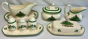 lot 89 image: Vintage Spode Christmas Tree Kitchen Essentials
