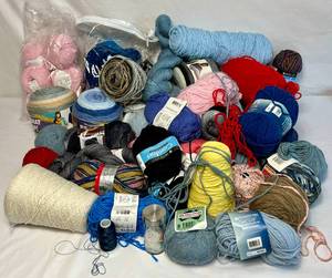 lot 122 image: Collection of Yarn #1