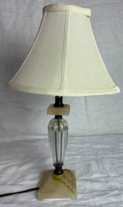 lot 103 image: Vintage Glass and Alabaster Lamp