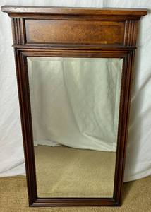lot 131 image: Vintage Wooden Wall Mirror