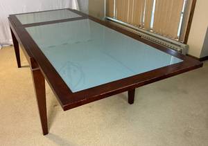 lot 126 image: Palliser Glass Rollaway Dining Table