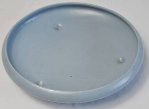 lot 25 image: Red Wing Pottery Three Footed M-5014 Flower Bowl Garden Club Line 1957