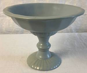 lot 30 image: Red Wing Pottery M-5008 Pedestal Compote Dish