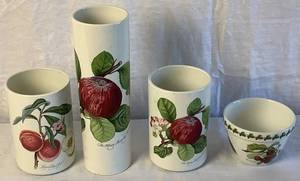 lot 72 image: Portmeirion 3.5 Pomona Bowl, 6.5 Canisters and 11 Cylinder Vase